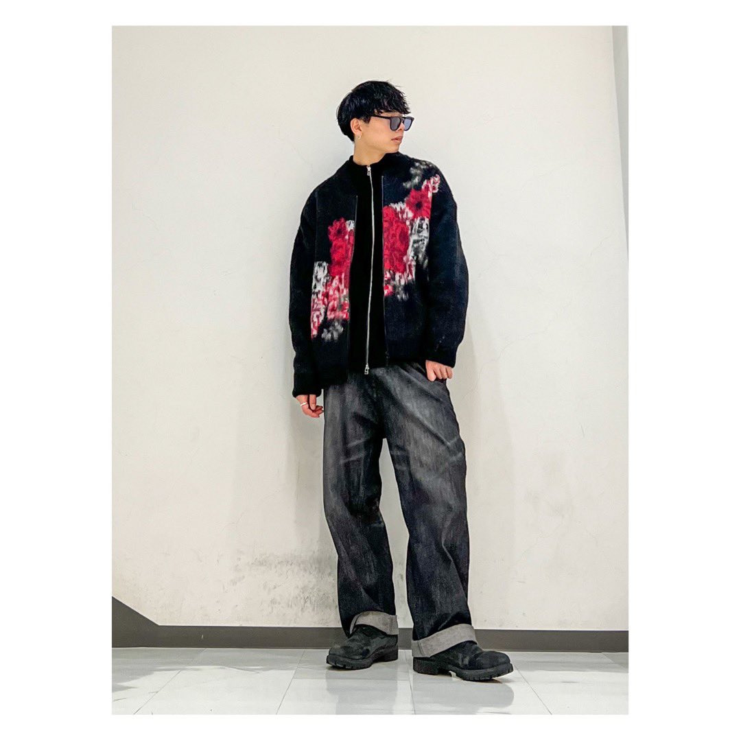 BAFNxN's tweet photo. 〜NEWTRAL TOKYO/NO ID.〜

2023 A/W collection✨
【フラワーJQニットMA-1 BLZ】
color：BLUE/size：ONE/price：25,300(tax in)

#noid #newtral #newtral_tokyo #painting #fashion #ootd #kawaii #emo #staff #aw #todayscode #autumn #autumnfashion #winter #winterfashion https://t.co/EkKOR0nr3b