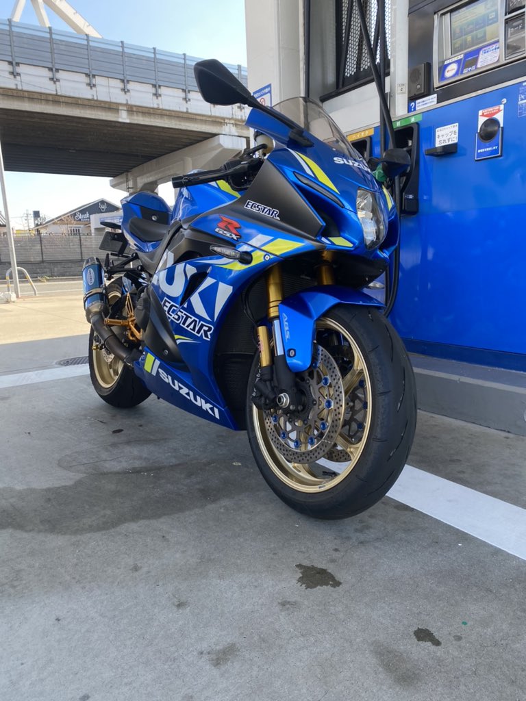 gsxr1000r納車！
めっちゃかっこいい！