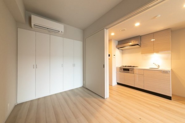 rational_home's tweet photo. 新宿・池袋で夜職をされている方におすすめ👀

【家賃】142,000円〜
【最寄り駅】西早稲田
【間取り】1K〜

◎プラウドフラット西早稲田✨

「最寄駅から徒歩1分アクセス抜群の高級賃貸物件🌃室内にある小上がりがオシャレさをグッと高め、ワンランク上のライフスタイルを実現」 https://t.co/d9RbWmf9RU