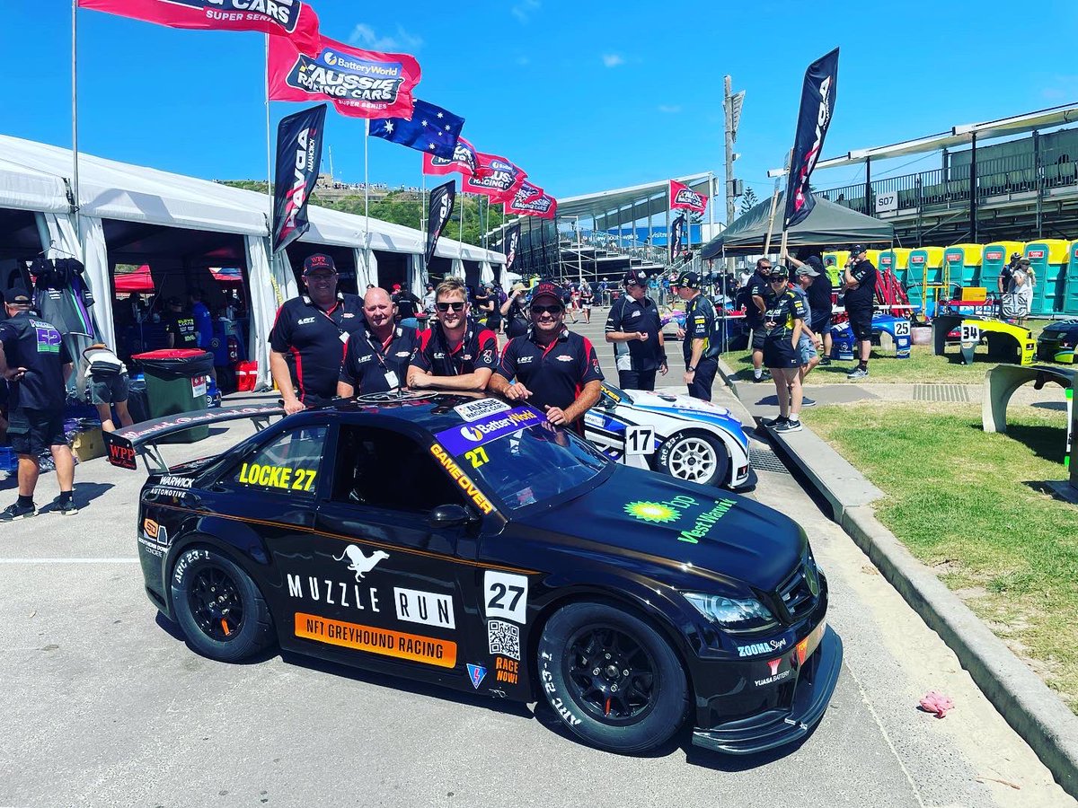 The #25 beat us to it!  

Massive thanks to all the people that help us go racing! <a href="/muzzle_run/">Muzzle Run Collectibles</a> we wouldn’t of made it past round 1 without your support! 

Congrats to @realtomhickman &amp; <a href="/CleverWhoever/">HappyPaws</a> on another 100k+ month! 

Merry Christmas 🎄 It’s $Froth time 🍺