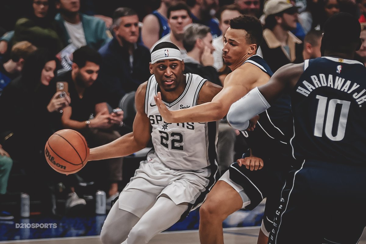D210S's tweet photo. FINAL:
144 DAL
119 SA

(DAL) Luka Dončić
39 pts, 12 reb, 10 ast

#MFFL | #SAvsDAL
📸 @_BOneal https://t.co/I32juQqTDd