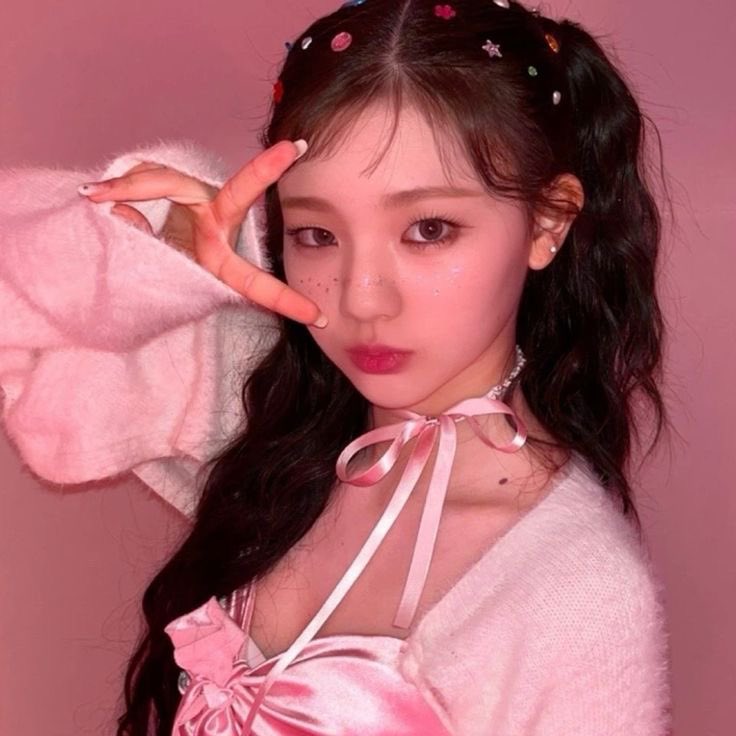 triplecupakeS's tweet photo. yeonji s12 🧁

#yeonji #곽연지 #tripleS #트리플에스 #wav #웨이브 https://t.co/40iz5e1vUN