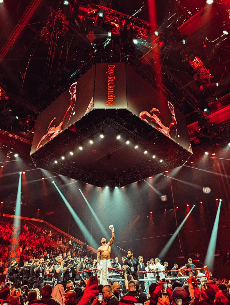 anthonyjoshua's tweet photo. All praise to the most high. https://t.co/cRqDgjryvb