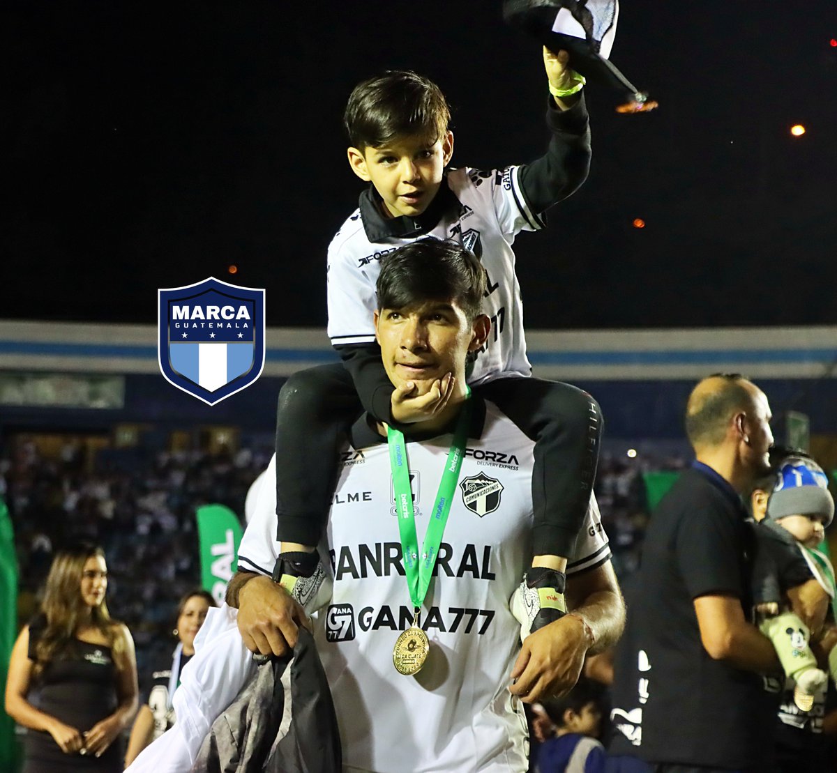 JESÚS LÓPEZ CAMPEÓN CON COMUNICACIONES 🏆🤩🐶

#MoltenGuatemala #Marca502 #Apertura2023