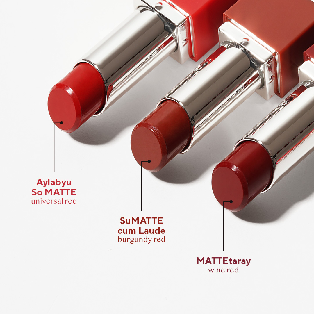 vicecosmeticsph's tweet photo. The holidays require rocking a red lippie from the #MatteForAll collection! 💋⛄🎄
Which shade are you wishing for this Christmas: Aylabyu So Matte, SuMatte Cum Laude, or Mattetaray? ❤️ https://t.co/bbCRKwZLGb