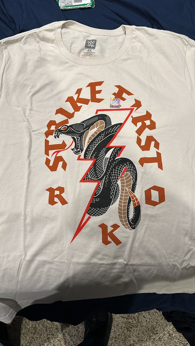 KevinPardue6's tweet photo. Xmas gift!!!! Let’s freaking go!!!! #wwe #rko @RandyOrton https://t.co/k2G0IT9KWb