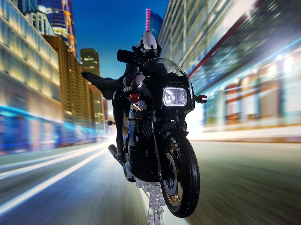 TheLocalBard's tweet image. Thought she could use a motorcycle.  She&apos;s 1/12 scale and so is the motorcycle, but she&apos;s got REALLY long legs so it&apos;s a little awkward.  Looks good though!

#SnailShellStudio #SnailShellAssassin #Assassin #ToyPhotography @wozhike