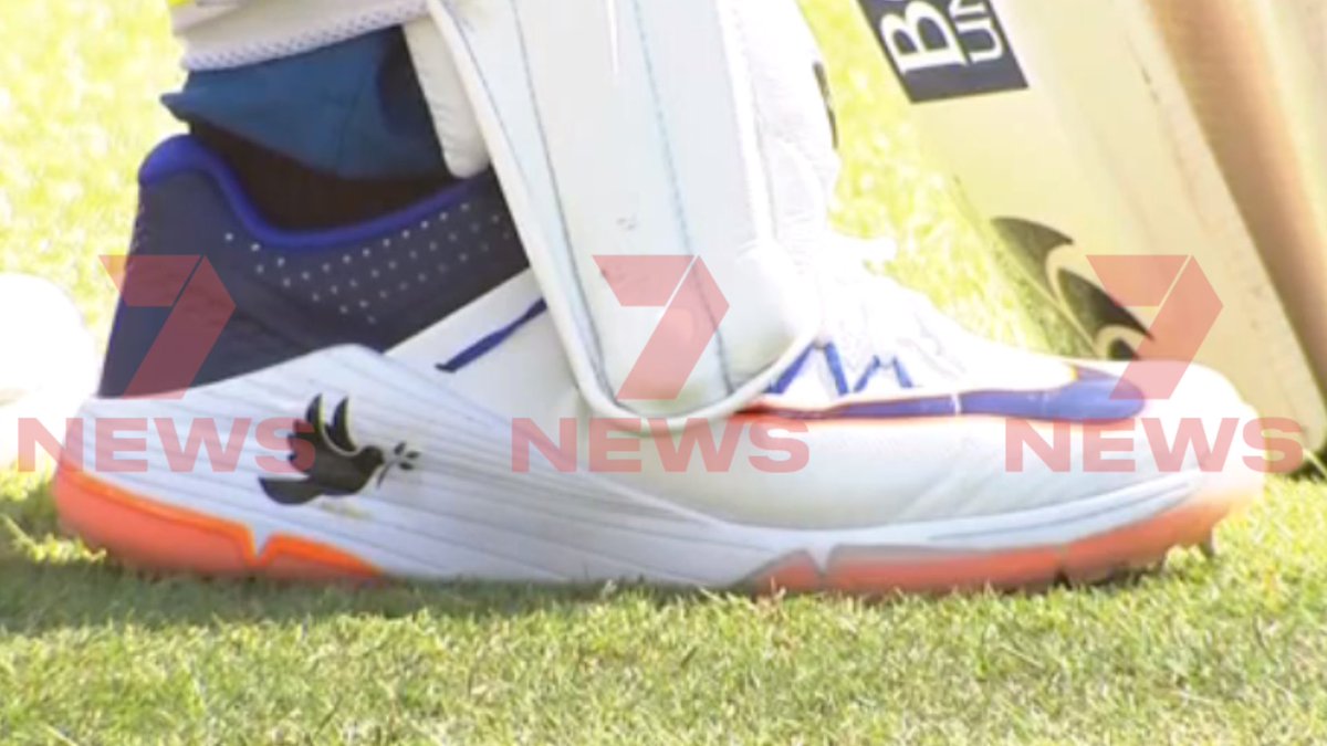 _AMcCormack7's tweet photo. The dove sticker Usman Khawaja has been denied permission to wear during Boxing Day Test @7NewsMelbourne @7Cricket https://t.co/aIlu7f1j6y