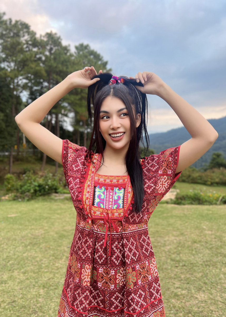 chompu_athita's tweet photo. เดี๋ยวนะเดี๋ยวเน้อหัวใจ มันเป็นจะได เต้นแฮงแต๊ๆ

#ชมพูอทิตา #ชมพูเวียงพิงค์ #ChompuAthita https://t.co/IG6vyCwXwM