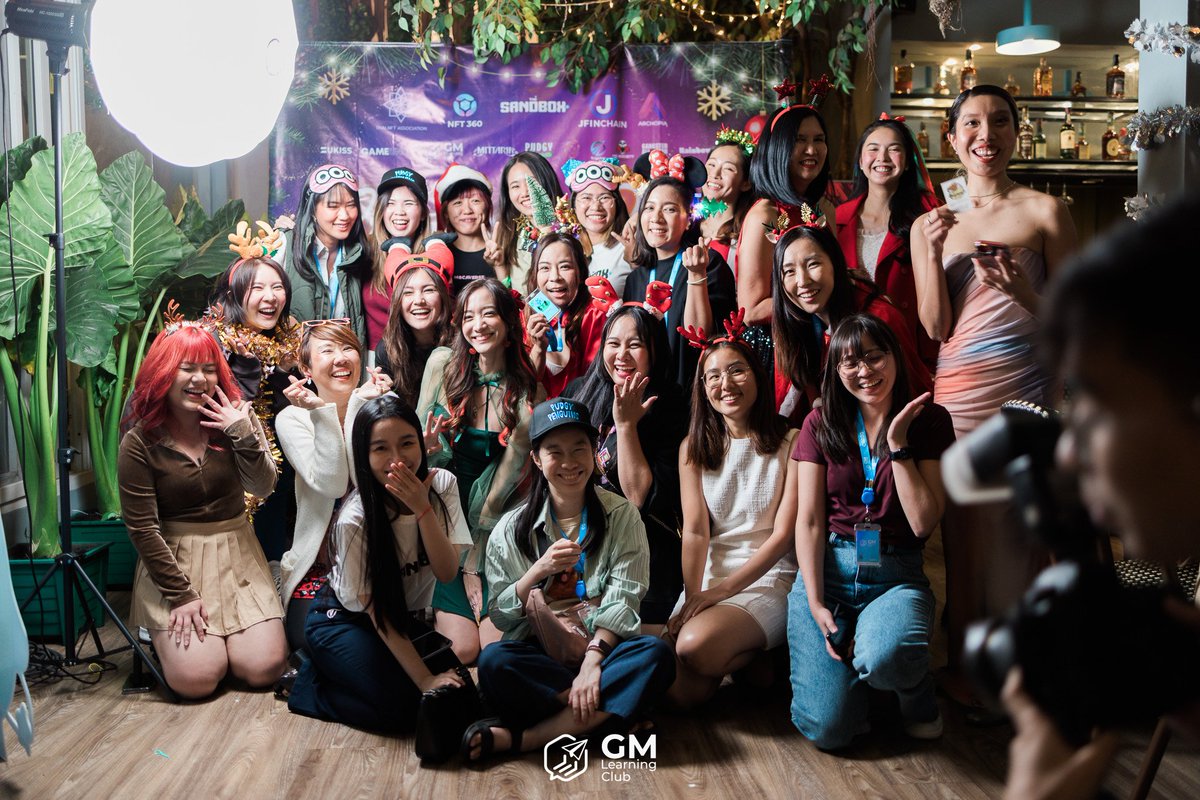 pingmantana's tweet photo. 🎄 #CryptmasParty 🎄
เตรียมส่งท้ายปีเก่าต้อนรับปีใหม่ๆ สิ่งดีดีใหม่ๆ ประสบการณ์และความทรงจำใหม่ๆ #รวมกันมันส์กว่า 🤣 ขอบคุณที่ยังสนับสนุน @huuyaow อย่างเหนียวแน่นค่ะ ขอบคุณผู้คน WEB3 ทุกคนที่พาโอกาส มิตรภาพดีดีมาแชร์กัน 🙏🏻 @NFT360_official @gmlearningclub
#NFT360 #Christmas https://t.co/wuQnaJWny7