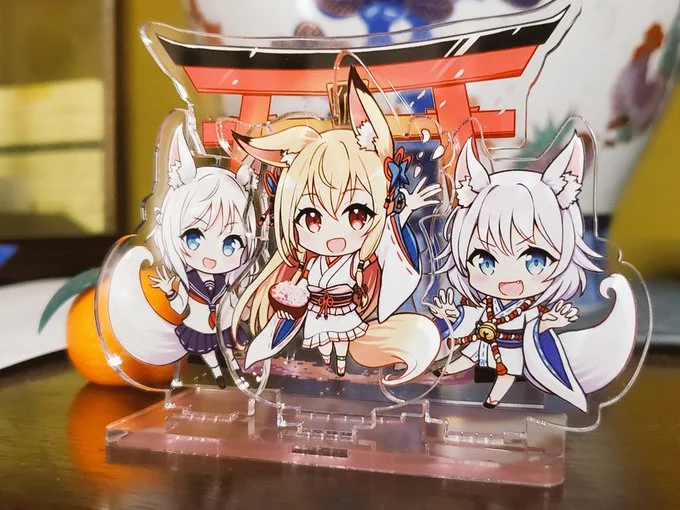 狐ちゃん達でアクリルジオラマを作ってみました～ こちらは冬コミで頒布予定です!