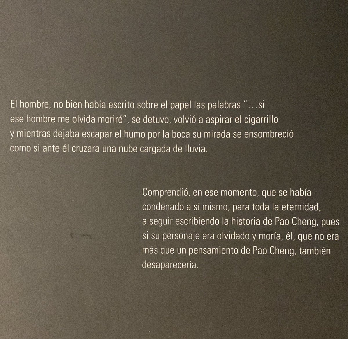 andreopolis1's tweet photo. Un día de verano, hace más de tres mil quinientos años, el filósofo Pao Cheng se sentó a la orilla de un arroyo a adivinar su destino en el caparazón de una tortuga...
Salvador Elizondo https://t.co/8ShMRuM082
