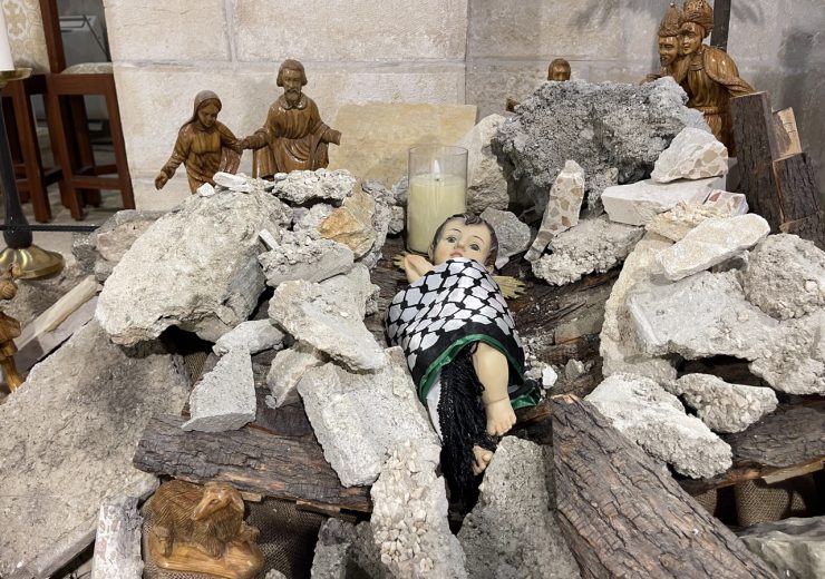 Si Jesús naciera hoy, nacería entre escombros en el lugar más peligroso para ser niño en el mundo.
Que estas fechas nos llamen a la reflexión del país y mundo que se forja desde quienes tenemos la responsabilidad del poder de decisión.