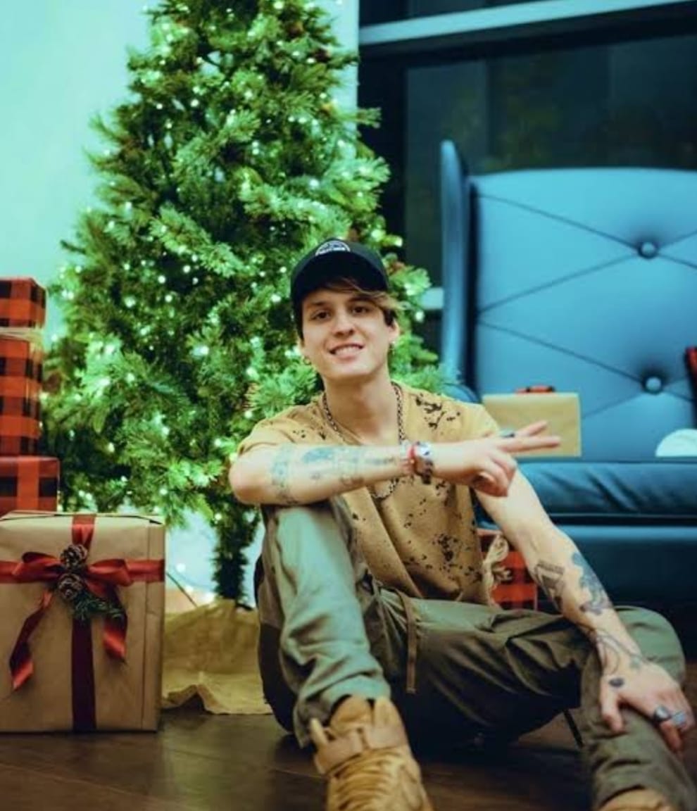 ARCHIIVECV_'s tweet photo. ୨ৎ   .   .   El buzón de Chris-tmas ∘  ୨ৎ ￮   ੭ 𓈒
@christophervele https://t.co/jG61TXWW4K