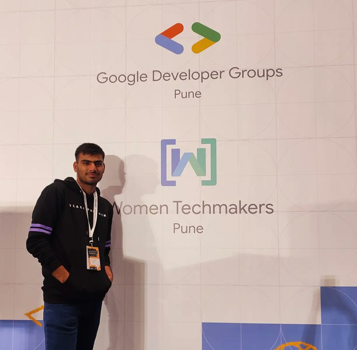 shrawansaproo's tweet photo. Got to meet and work with some amazing people at Devfest Pune 2023
@GDGPune @gdgcloudpune @GDGIndia #devfestpune #devfestpune23 #gdgpune #wtmpune https://t.co/8IwQxN1LKc