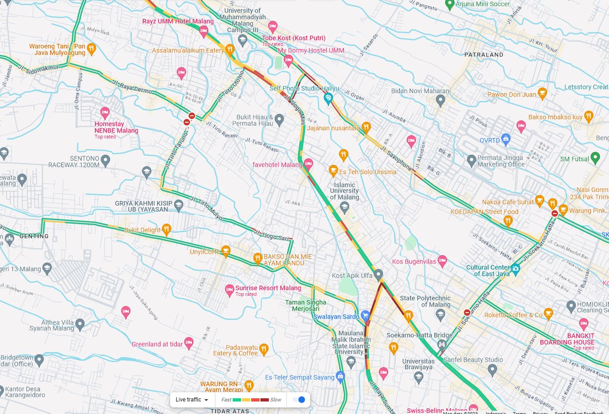 infomalang's tweet photo. Hari ini lalin di Kota Batu terpantau aduhdek. Exit tol Karanglo dan arah ke Karangploso mulai merambat. Kawasan Dinoyo yo wes bendino ngono iku. Arah MOG baik dari jl Tenes maupun jl Kawi sama2 merambatnya. https://t.co/AROE3OLBqP