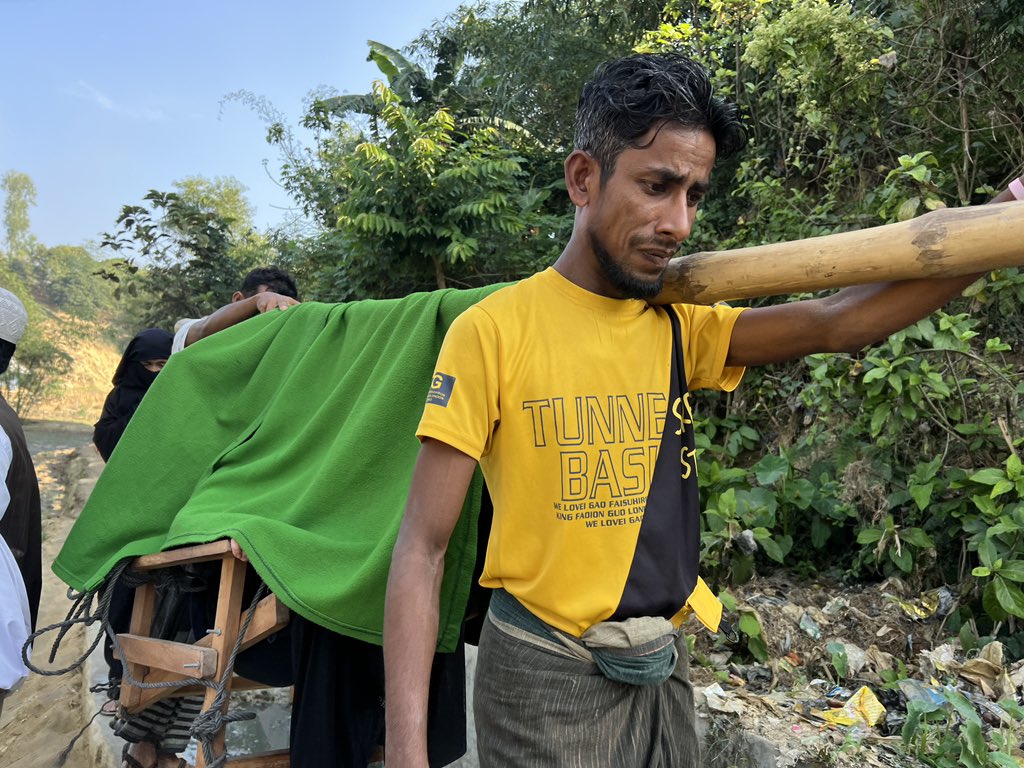 md_yasiein's tweet image. Beautiful Hakimpara camp and its people.. 

#streetphotography #Randomshots 
#Refugeecamp #rohingyarefugees
#RohingyaMuslims #dailystories #refugeestories