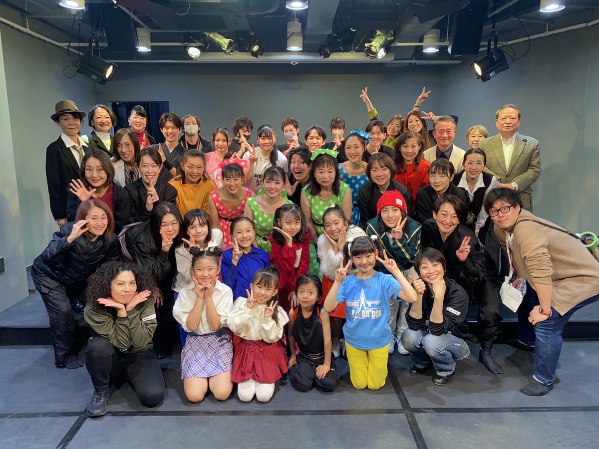 ekubostyle_0907's tweet photo. #PALETTEvol3 #ACTLIVE 22.23日をもって3公演、全て終了しました✨
関わってくださった皆様に感謝をこめて(*˘︶˘*).｡.:*♡
ありがとうございました😍

共演者さんから頂いたもの🎁
初めて頂いた差し入れ🎁
今日も眺めては、まだ気持ちが冷めやらぬＭＡＯでした☺️

#下田眞緒　#テアトルアカデミー https://t.co/xChzxcL042