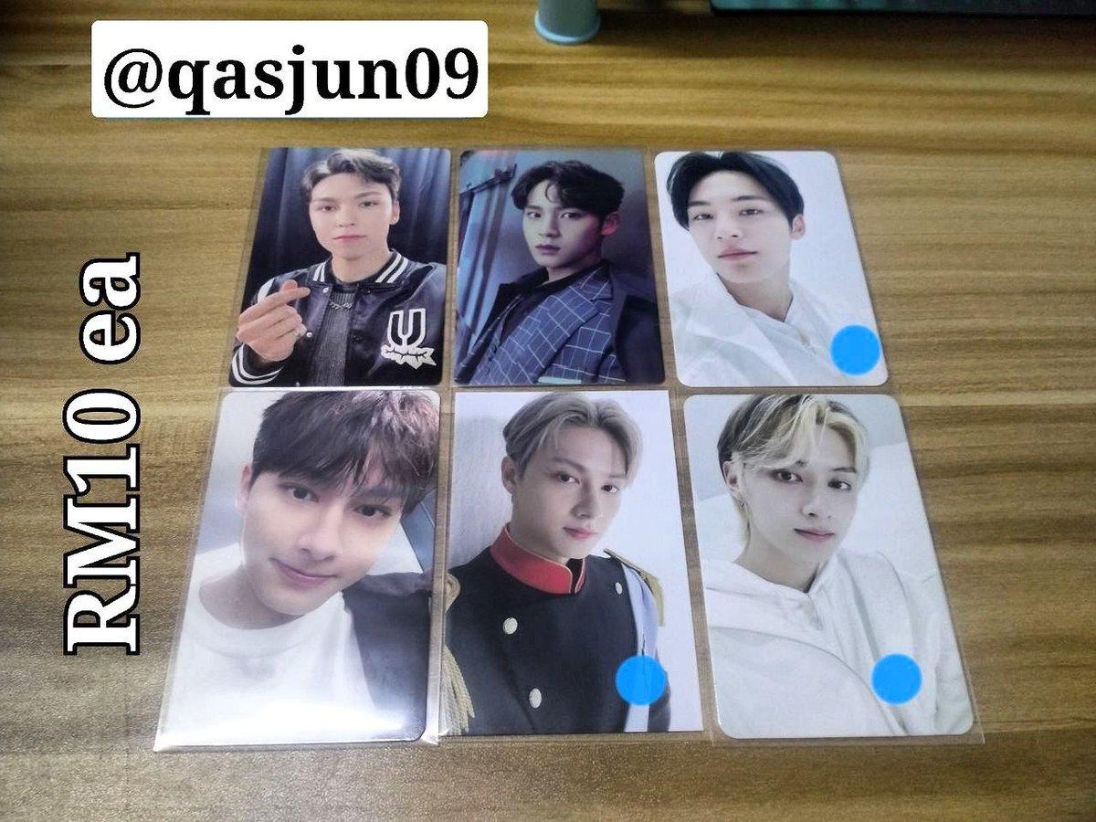 12_nurain's tweet photo. WTS‼️ WTS‼️ WTS‼️

❤️red dot need qyop (RM25>)
💙blue dot need tie with any pc/postcard

‼️BUY MORE THAN 2 PC, GOT FREE POSTAGE‼️

🌸All price exc postage
🌸on hand
🌸If interested, dm me at tele @qasjun09
#pasarseventeen #pasarstraykids #pasartxt #pasarnct #pasarBts https://t.co/wox8RYWo3N