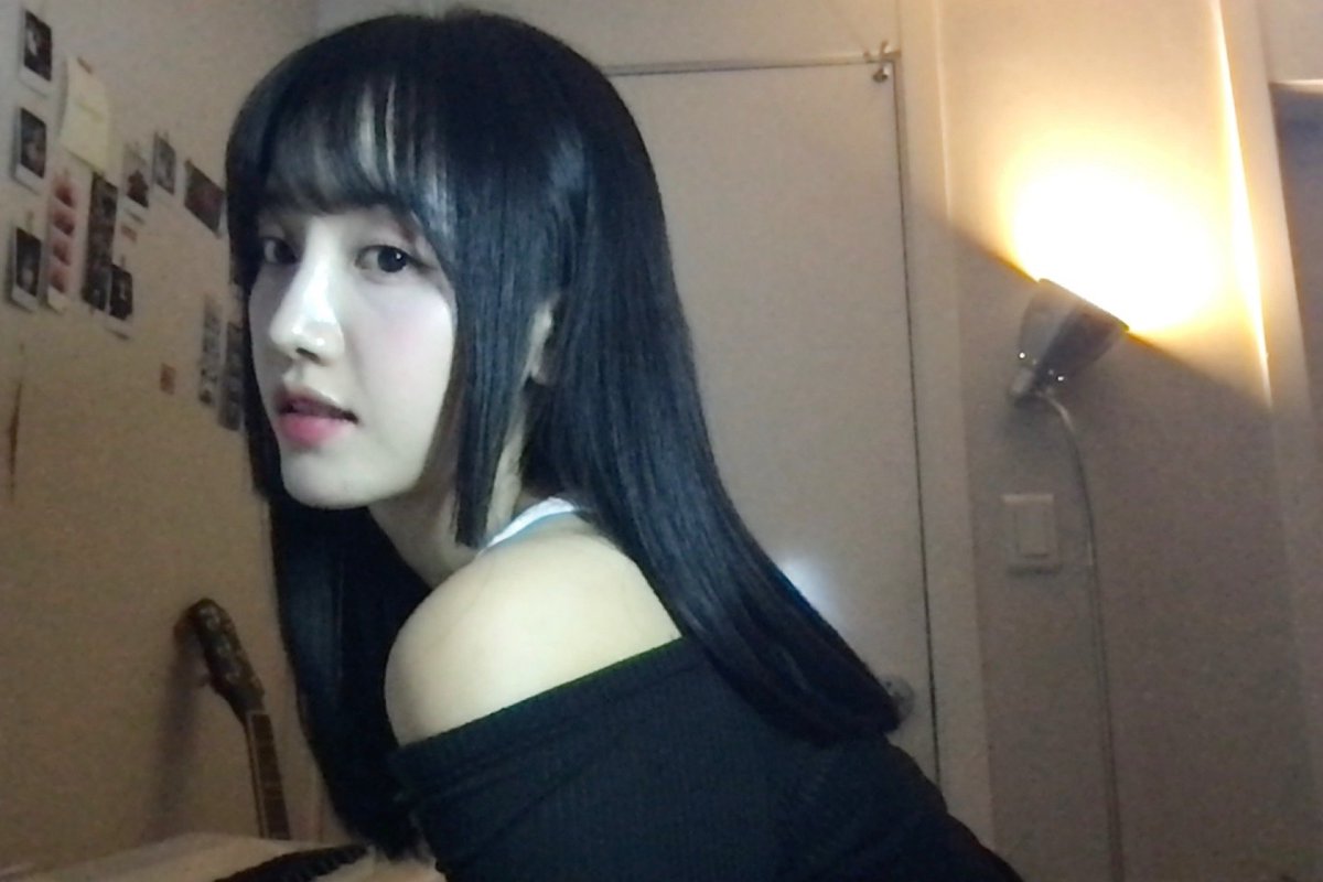 fromhaeyoon's tweet photo. 231224 #HAEYOON 💌 Update

Gift tomorrow from the group🍒 https://t.co/TXqm99o8LT
