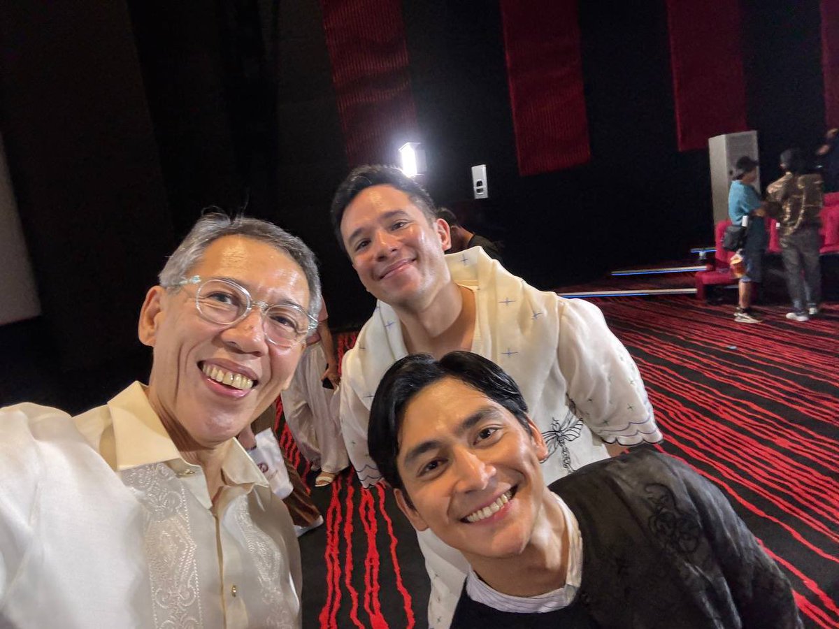 ChelDiokno's tweet photo. It was a fun night at the GOMBURZA Premiere! Tagos sa puso ang storya. Napakahusay!

Congratulations to the cast and crew and everyone who made GOMBURZA possible, most especially to my eldest, Direk @PepeDiokno!(I am such a proud dad! ❤️)

Please watch  #GOMBURZAfilm ngayong MMFF https://t.co/tIFCJAp9BM