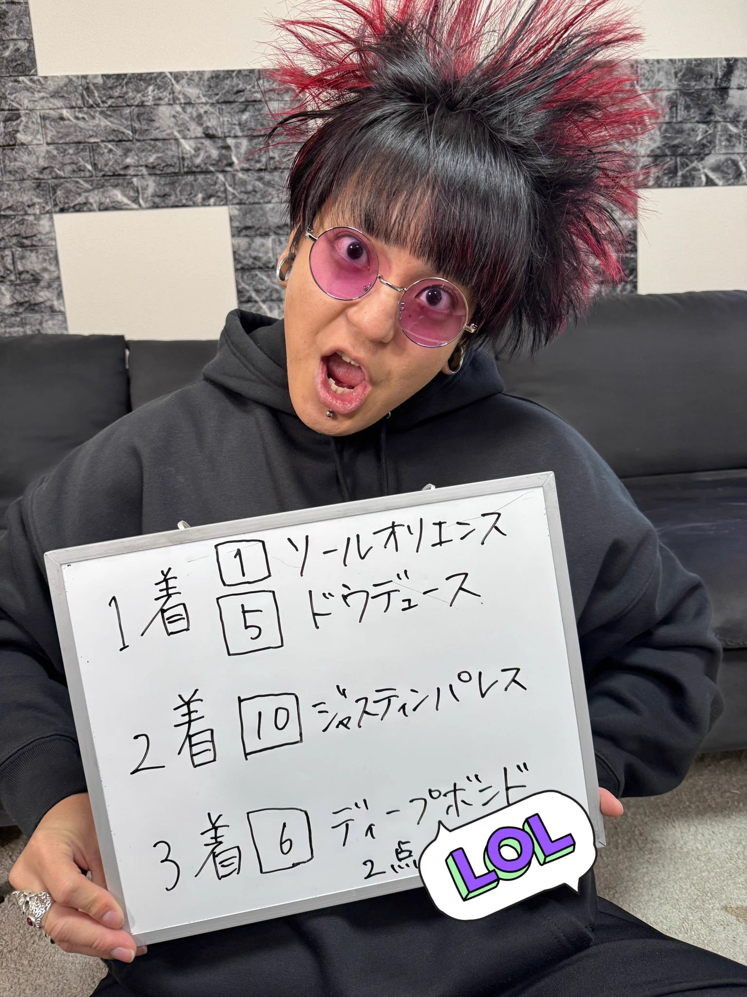 余裕の小柳😊【夕闇に誘いし漆黒の天使達】 on X: 