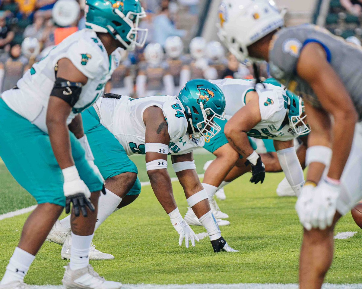 📸 from the first half at the @HawaiiBowl #BALLATTHEBEACH | #FAM1LY | #TEALNATION