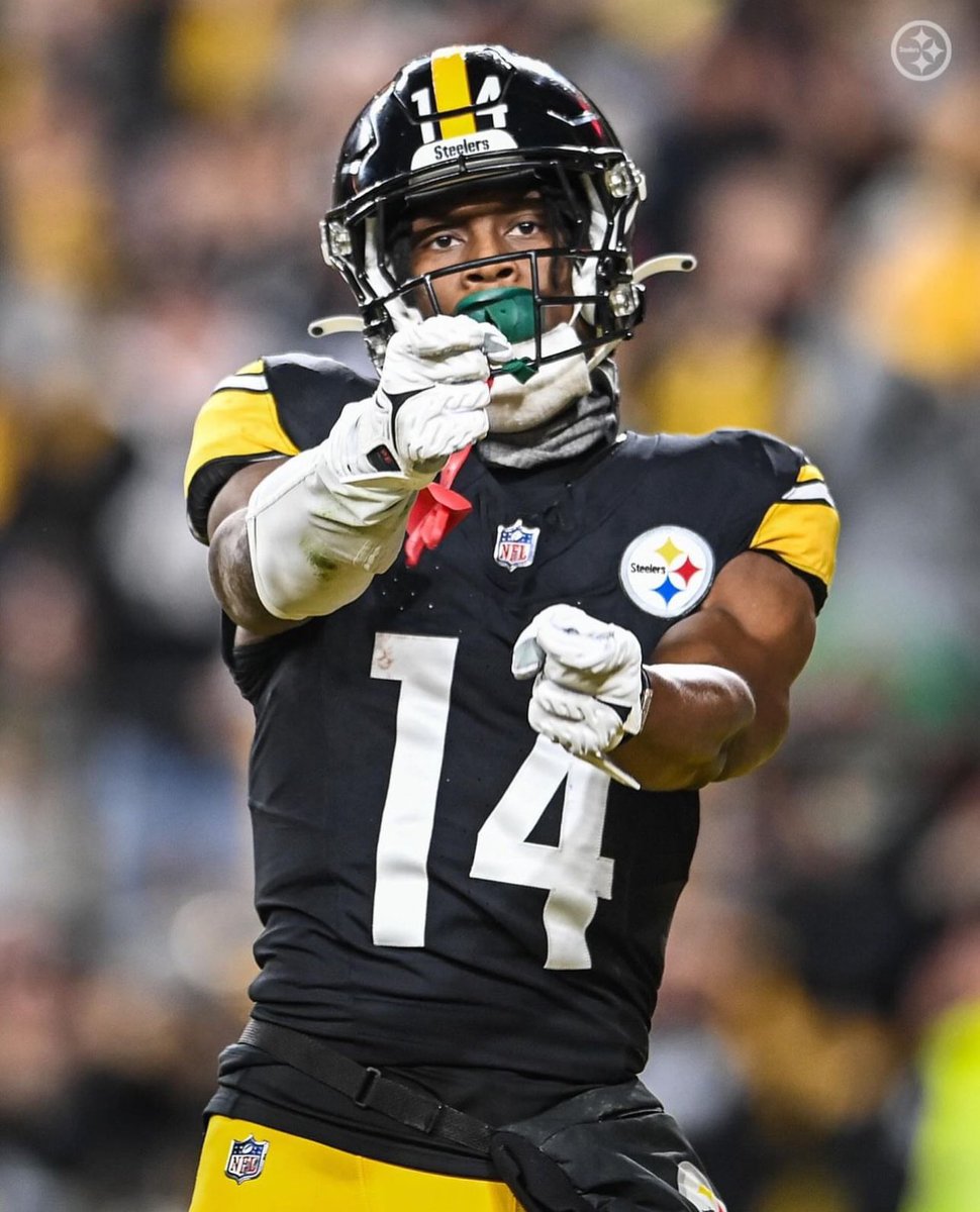 PickensBurgh's tweet photo. Well I’m going to sleep.

What an eventful day.

George Pickens went for 195 YARDS, and 2 TDs. Absolutely unreal.

This was a movie. https://t.co/0zEkcNVoup