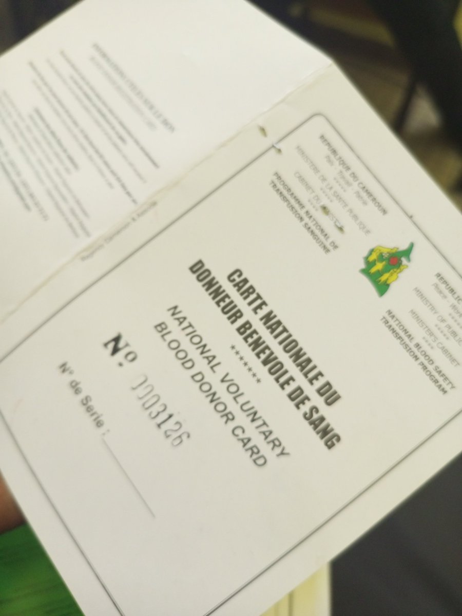 GSibafeu's tweet image. Bouclons 2023 en beauté. 😎
Hier, j'ai récupéreré mes résultats d'analyse à l'Hôpital Général de Douala après mon 3e don bénévole de sang ; complétant ainsi ma carte blanche.
Maintenant, j'en suis à la verte. Il me faudra effectuer 7 DONS avant d'acquérir la carte jaune. 1️⃣⤵️