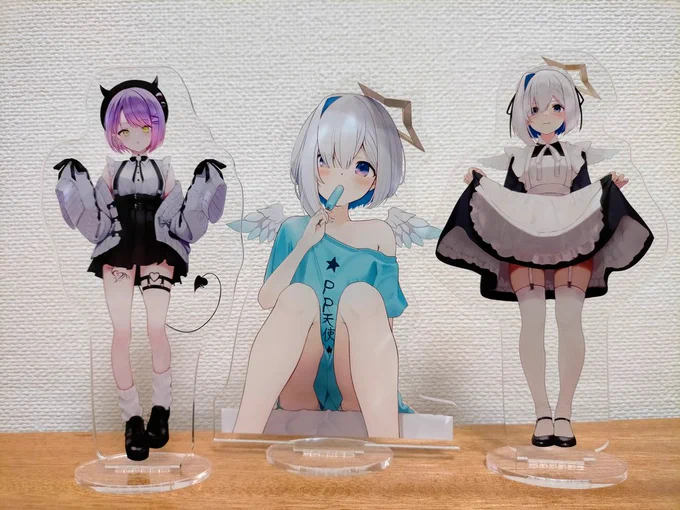 #C103新作のアクスタ達ですめっちゃ綺麗に刷れてる!!めちゃカワだからこそ写真の下手さが悔しい 