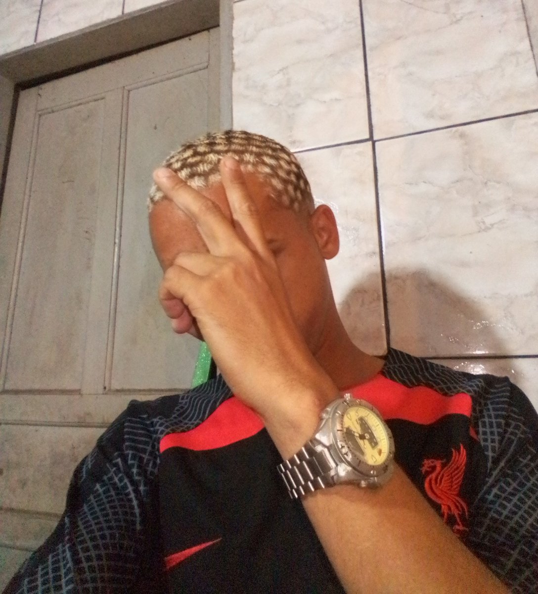 2dfaiixa_'s tweet photo. So pra atualizar esse reflexo pq tá quenti 🔥 https://t.co/eiYOoYHAjW