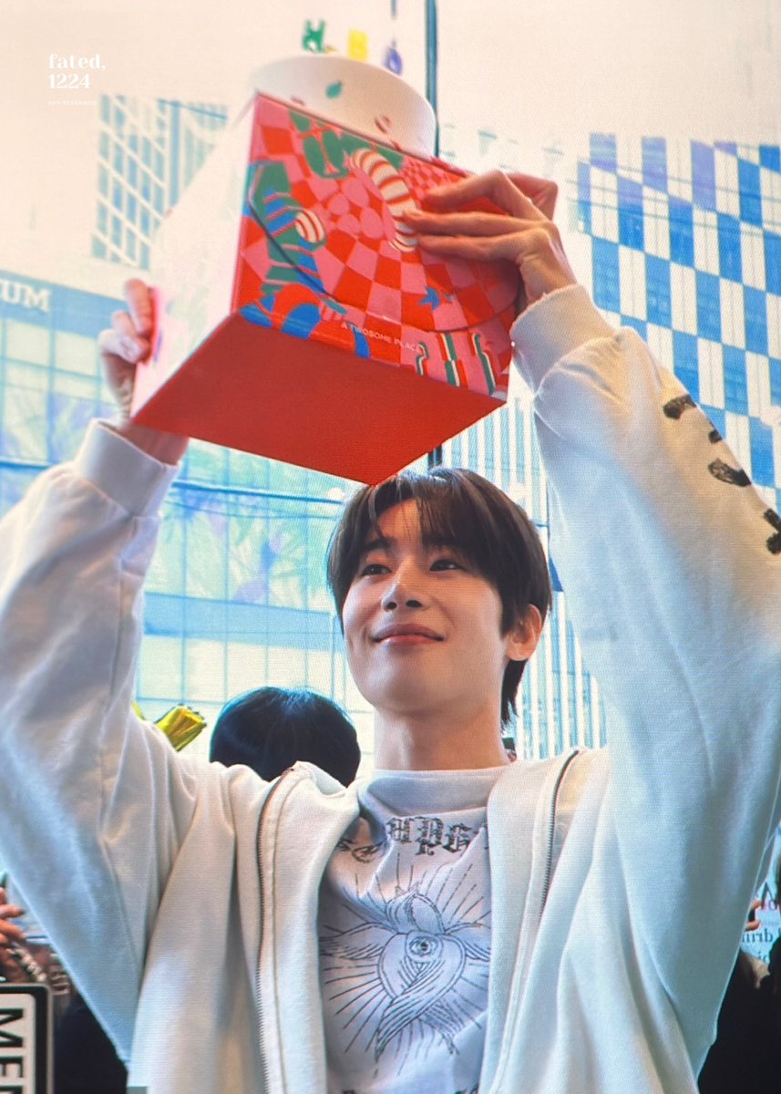 231224

좋은 일만 가득하길 💜

#HANSEUNGWOO #SEUNGWOO #한승우 #승우 #ハンスンウ #スンウ