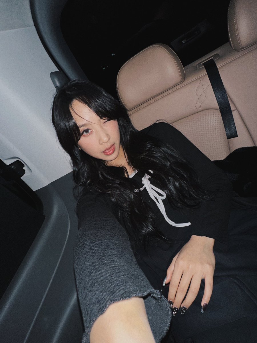 fordita_J's tweet photo. [WEVERSE Update]~ DITA 

미리생일파티🎁❤️ https://t.co/kqNnYXd6NZ
