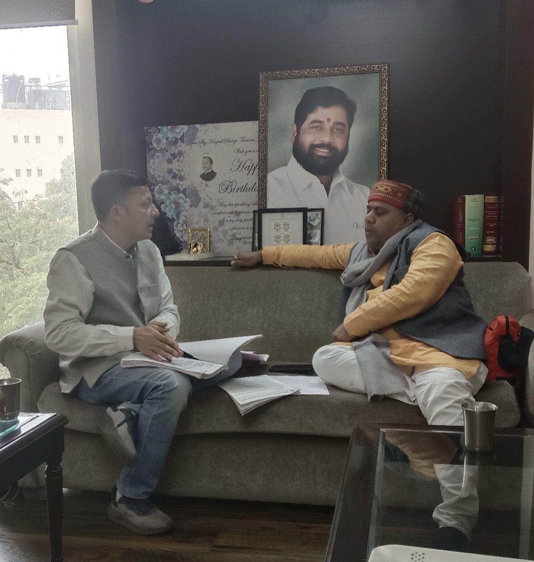 NandanBohara13's tweet photo. कल देर रात्रि राष्ट्रीय स्वयं सेवक संघ के राष्ट्रीय सह संपर्क प्रमुख गंगा समग्र आदरणीय श्री नारायण प्रकाश जी से दिल्ली में शिष्टाचार भेंट की��� https://t.co/JZnFI9dWx7