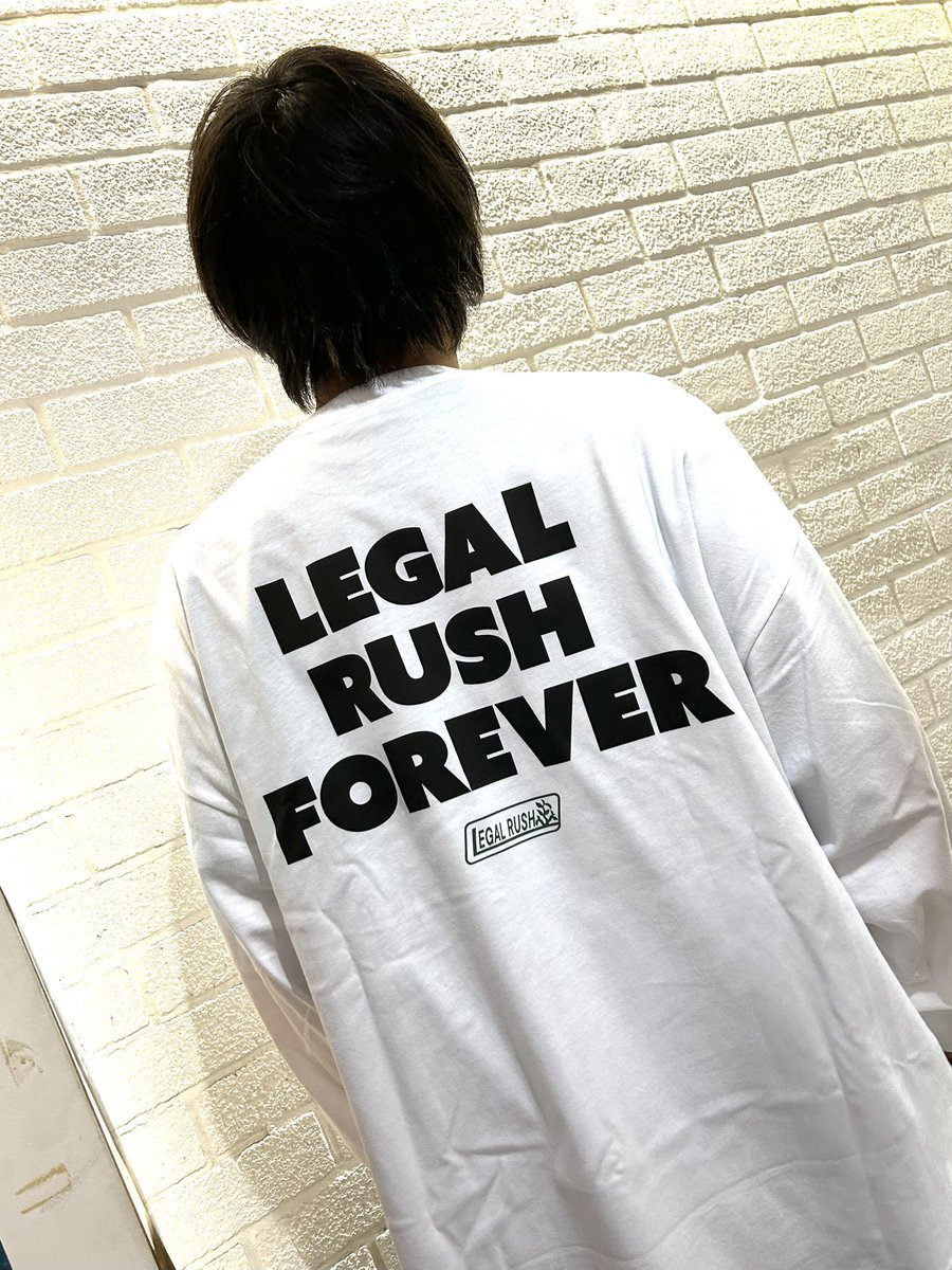 【LEGAL RUSHロンT】

昨日のラストライブで販売されたLEGAL RUSH FOREVERロンTの残り分少しだけ通販します！
XLは売切れでM、Lのみですサイズは少し大きめになっています。ボディは白のみで3000円です。
昨日これなかった方ぜひ。

通販はコチラ
zoonet.nagoya/smartphone/det…