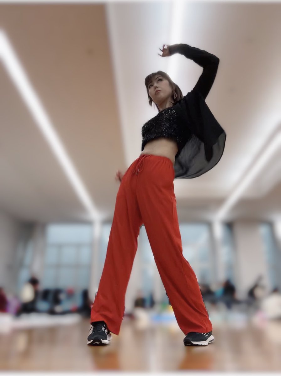 michisign's tweet photo. *…ᴍᴇʀʀʏ ᴄʜʀɪsᴛᴍᴀs…*Eve

ダンス出演終了！
セクシーダンスをお披露出来たかなと💃
見に来ていただいた皆様、ありがとうございました😍

 #クリスマス会 
 #HIPHOPJAZZ  #deafdancer  #Deaf 

写真はリハの時。 https://t.co/2pB1NrRHgz