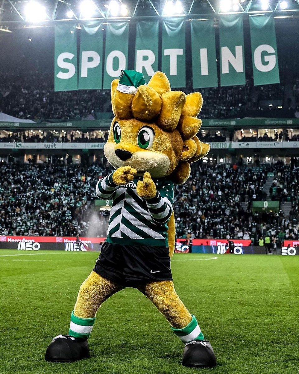 racadeleao_'s tweet photo. Feliz Natal família Sportinguista! 💚 https://t.co/EVWQvZo1D4