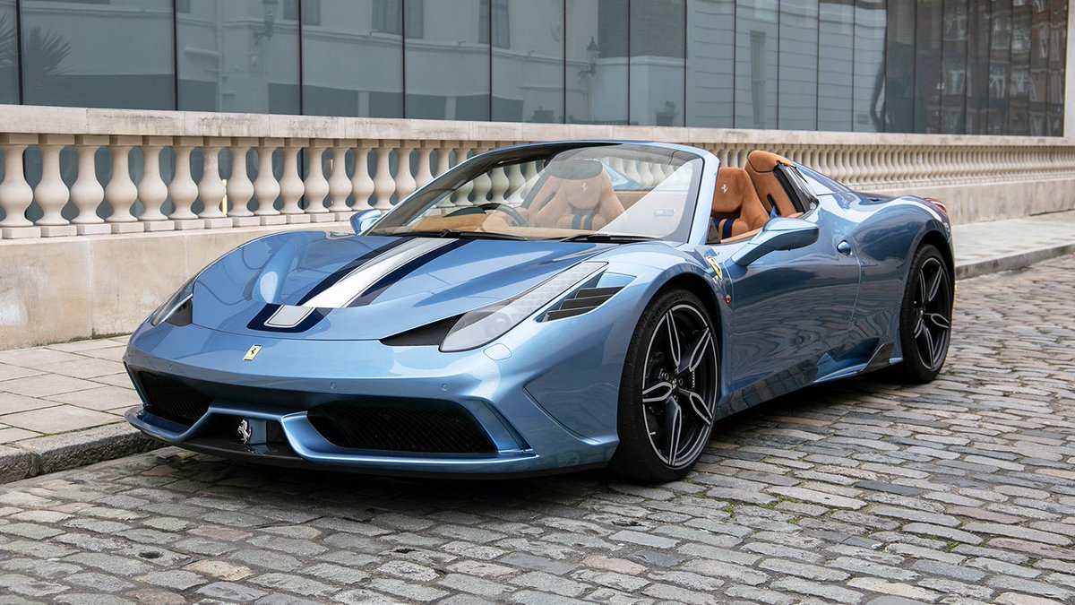 jonners78's tweet photo. @AutoBant 1. Porsche 911 S/T (with rear seat conversion)
2. Aston DB12 Volante
3. Land Rover Defender 110
4. Ferrari 458 Speciale Aperta https://t.co/ukeA5jVmqS