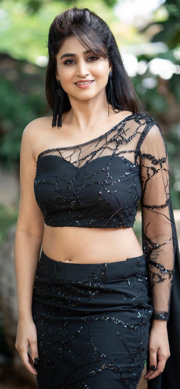 GCG0762aYAAiq_N?format=jpg&name=large