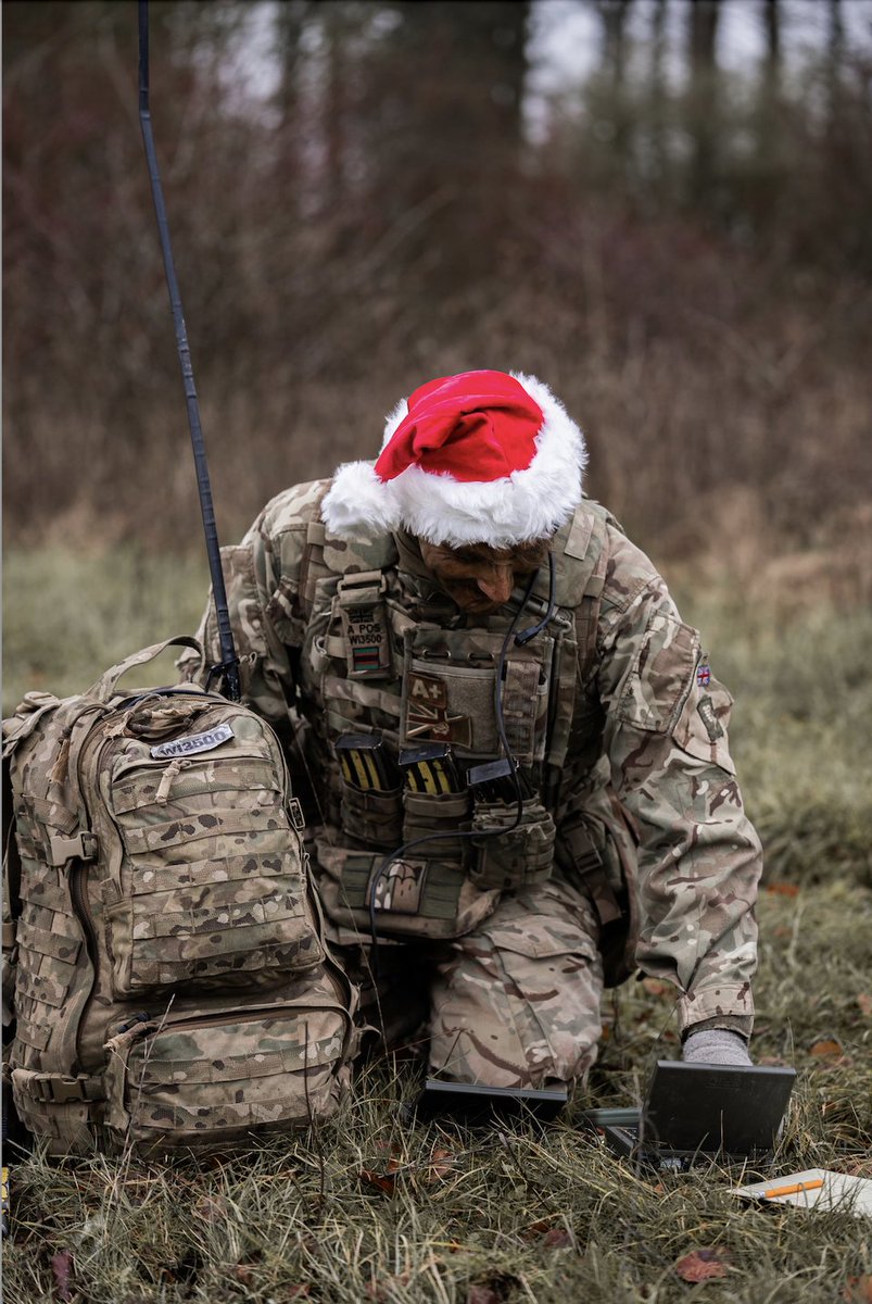 The Regiment would like to take this opportunity to wish you a Merry Christmas and a Happy New Year. Swift and Bold!  🎅 🎄 danielmastersphotography.com