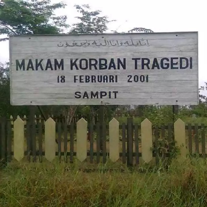 BangBetz_'s tweet image. Sebuah konflik antar etnis yang menjadi pengingat bagi kita tentang pentingnya kebersamaan.

Dayak vs Madura dalam -

Konflik sampit

-A THREAD-

#bacahorror #threadhoror