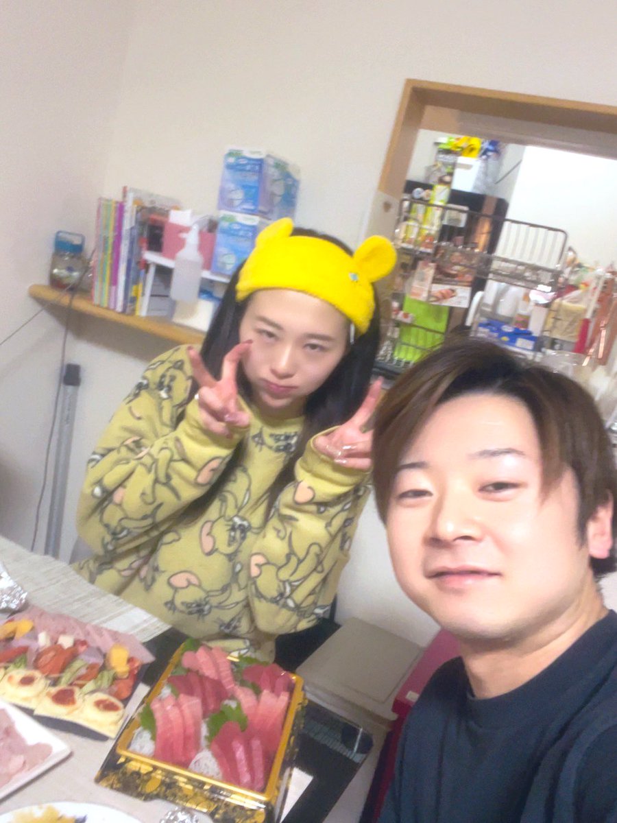agaeeea's tweet photo. クリスマスパーチー☃️🎄🌟 https://t.co/EgbAf9yjHN