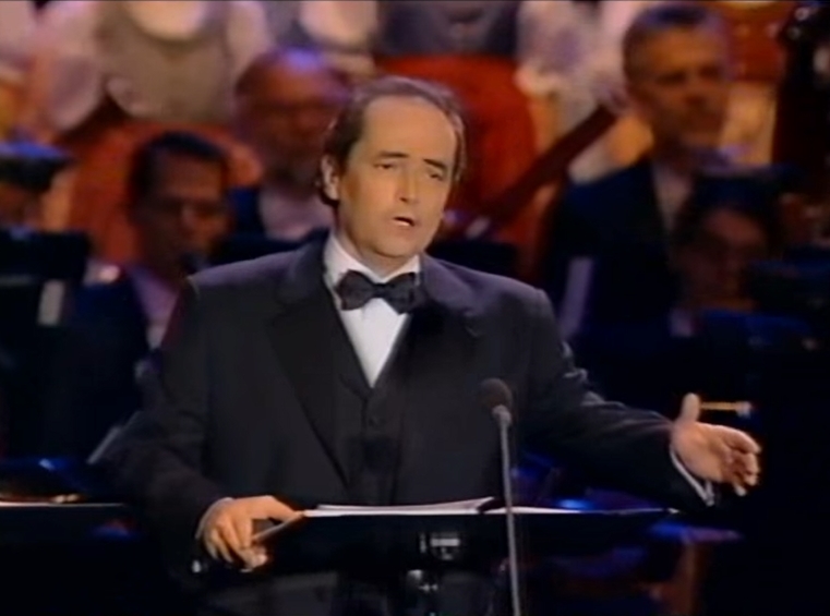 Merry Christmas with José Carreras singing The Lords Prayer - VIDEO: youtube.com/watch?v=USbb07… Feliz Navidad! Bon Nadal! Wishing you all a peaceful and happy New Year 2024!