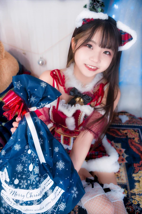 Asian girl Christmas costume