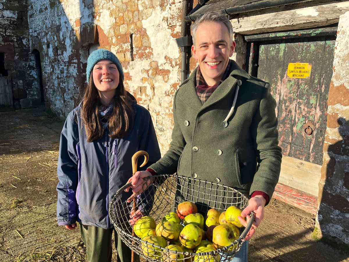 Join us this Christmas Eve for a @BBCCountryfile Cumbrian Christmas. @Sam_Kinghorn and I are with #youngfarmer Katie and her lovely family on their farm to get the festivities in full swing… tonight 6pm on BBC1