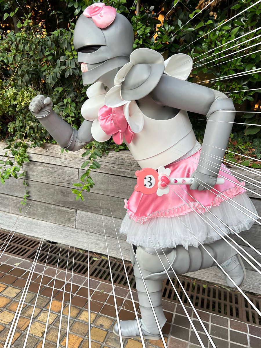 amuroray1104's tweet photo. 【コスプレ/ちいかわ】

大丈夫かーッ！！！

⭐️まじかるちいかわの鎧さん/アムロ

スカート履くの鎧さんの上からでも、めちゃくちゃ恥ずかしかった😂
でも、歩いてる時に可愛い！って言ってもらえて、鎧さんの可愛さが伝わって嬉しかった✌️

#池ハロ2023
#池袋ハロウィン
#アムロ製作所 https://t.co/tGQy5nLmHw