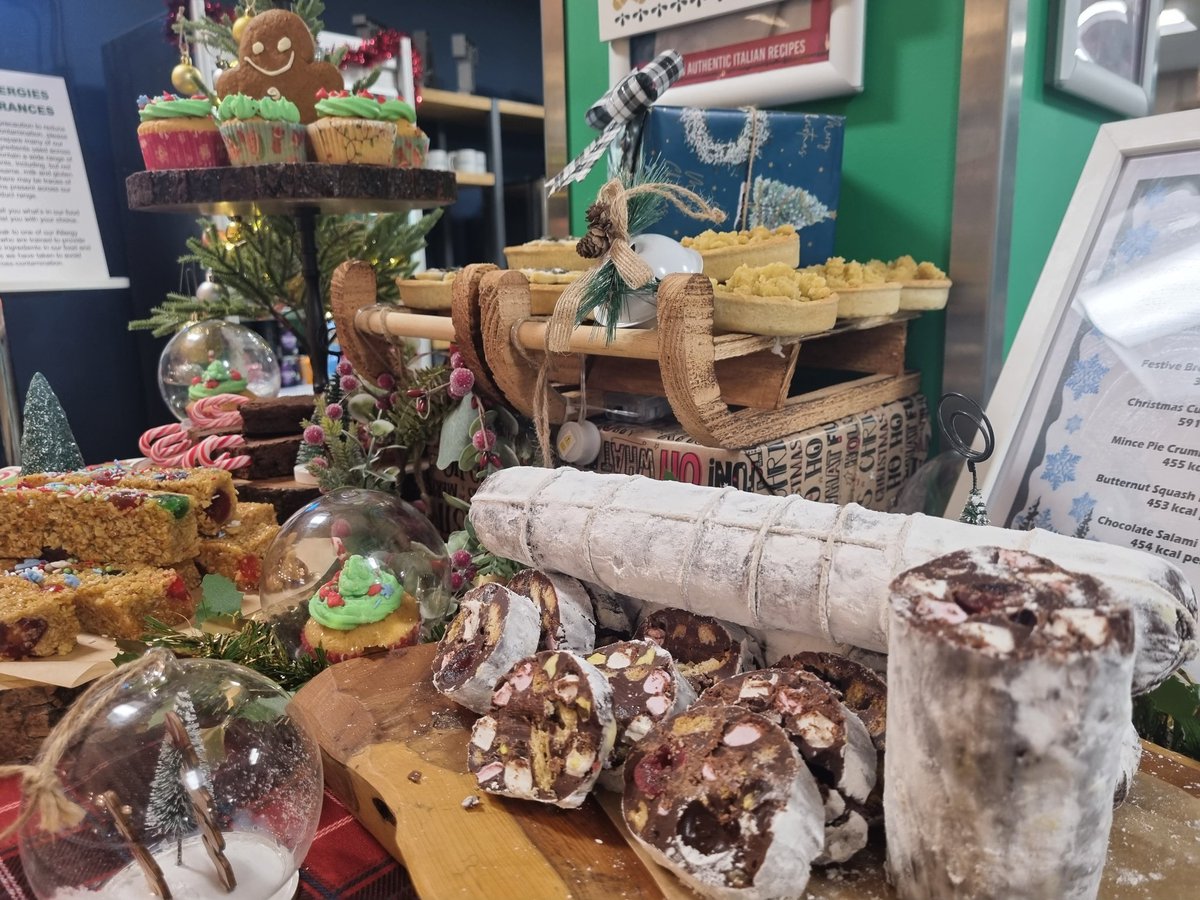 Devon_Wright tweet media