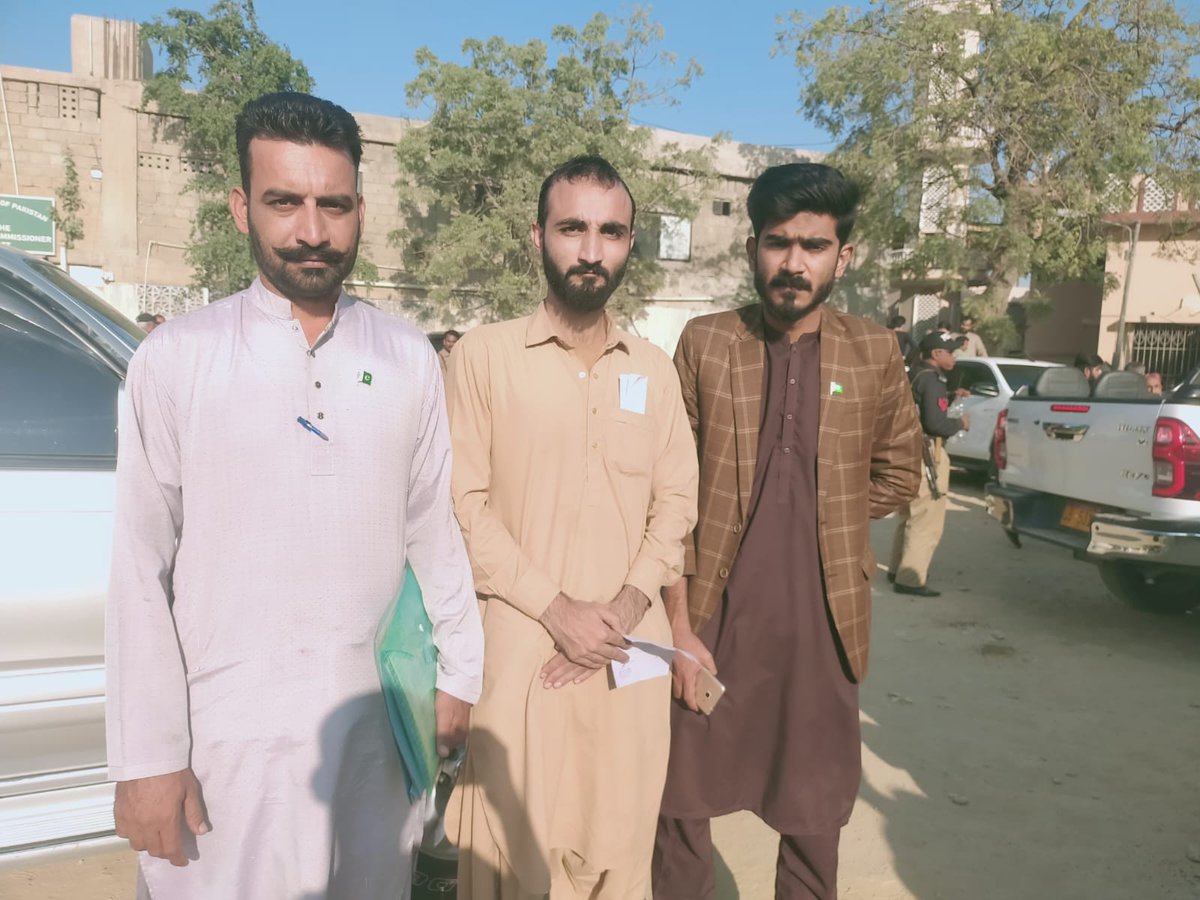KarachiPnp's tweet photo. الحمدللہ حلقہ پی ایس 102 سے سید شاویز بھائی کی نامزدگی جمع کروا دی گئی ۔ https://t.co/TQ2aAcUoCf