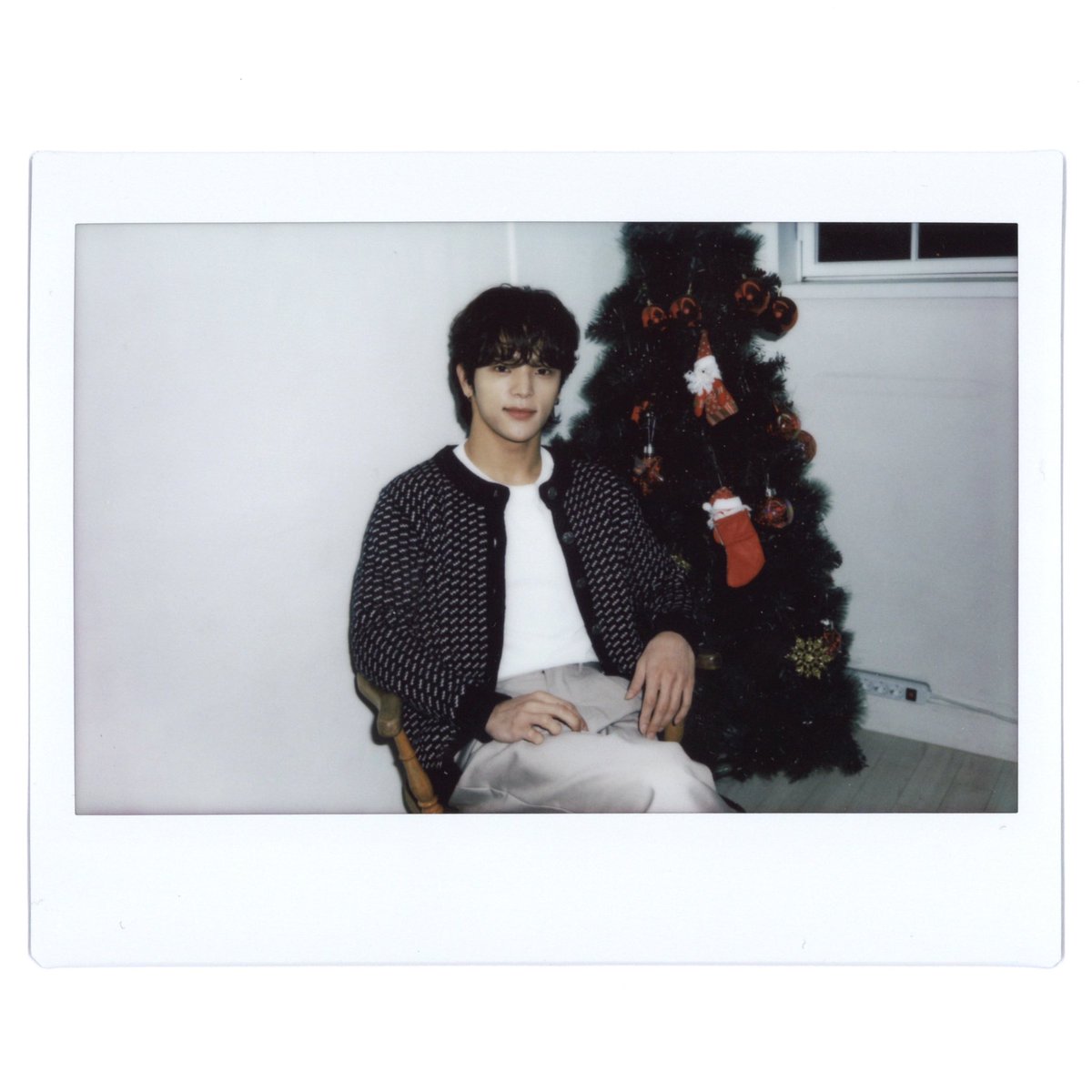 woooojinn's tweet photo. #Christmas is coming🎄🧸🎁❤️🌠✨
#KIMWOOJIN #김우진 https://t.co/lObJiGzT0W