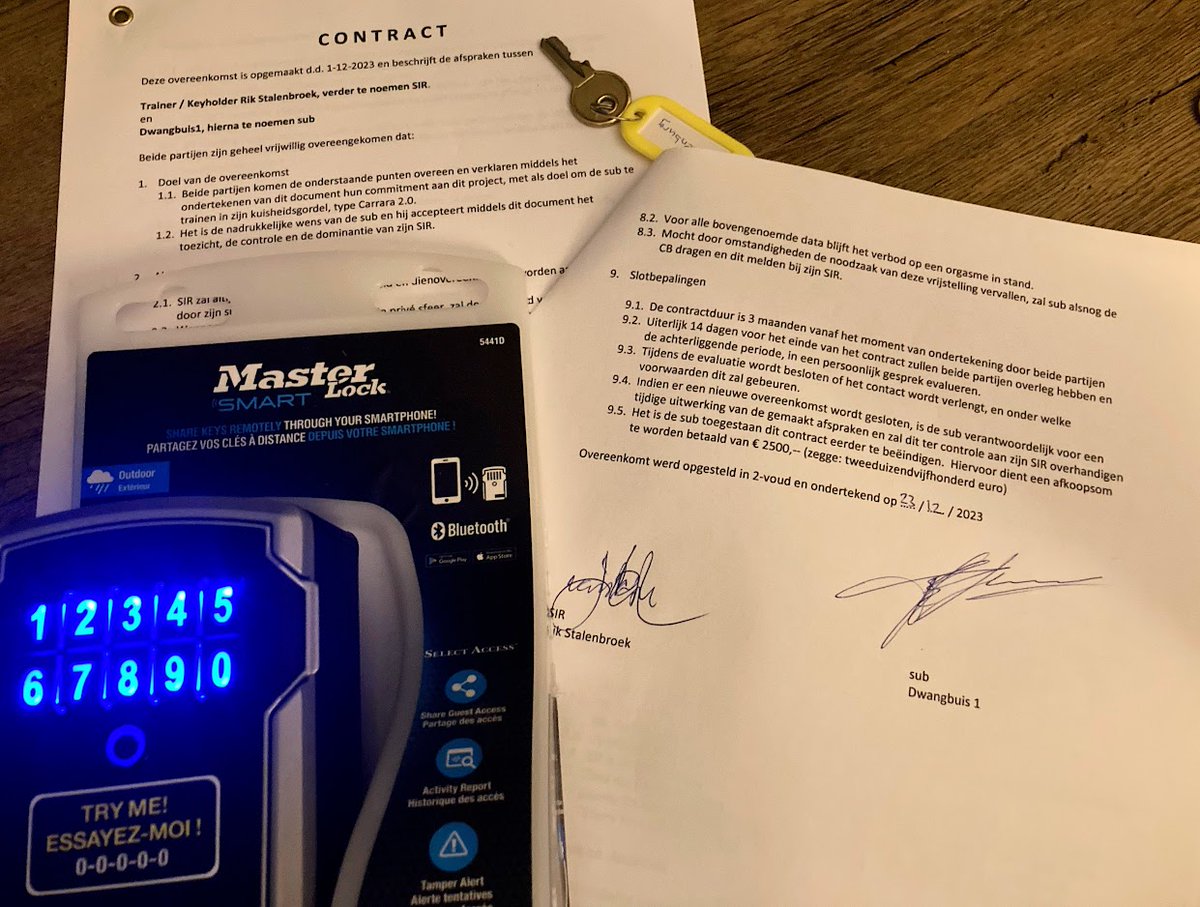stalenbroek's tweet photo. I love Christmas presents like this...
A new chastity slave signed up for my supervision. Thank you @dwangbuisNL, I will keep you safe from now on. ๐๐
#malechastity #chastity #chastitycontract #contract #domination #lockedmen https://t.co/7qkuRPfeYB